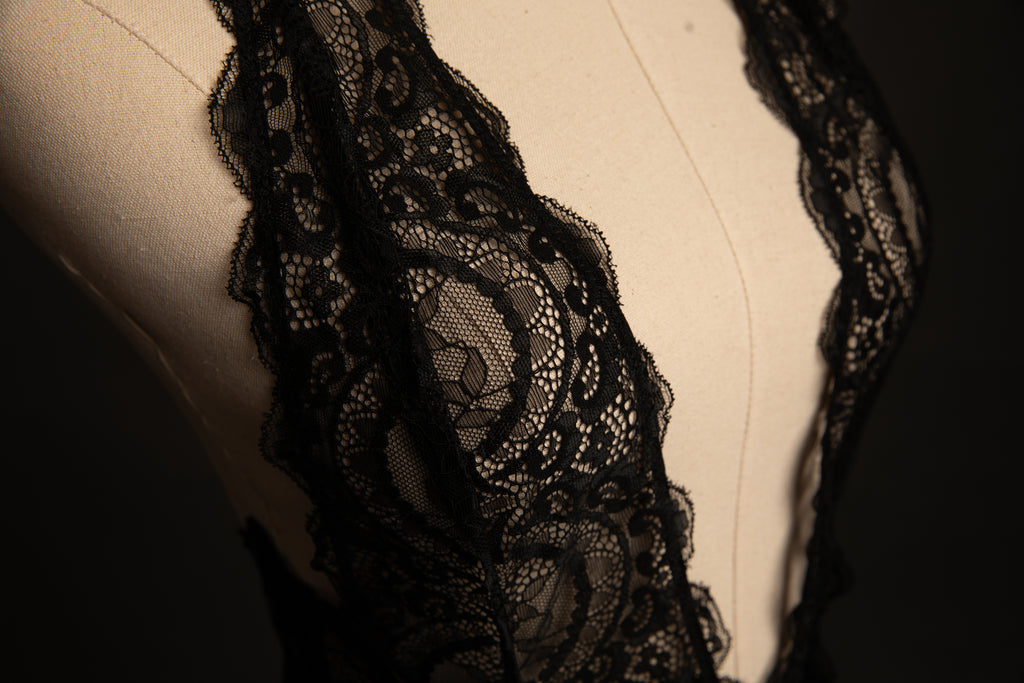 Sadie Plunge Teddy in Black