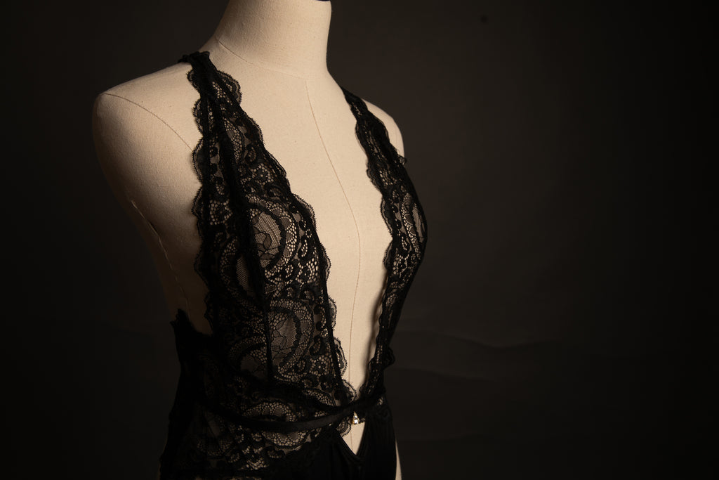 Sadie Plunge Teddy in Black