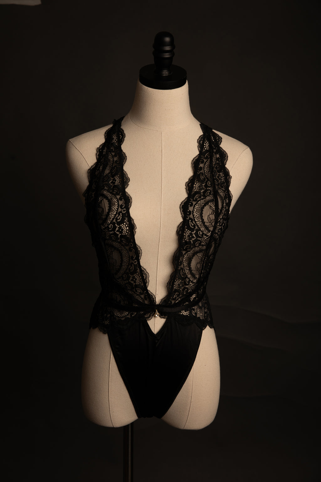 Sadie Plunge Teddy in Black