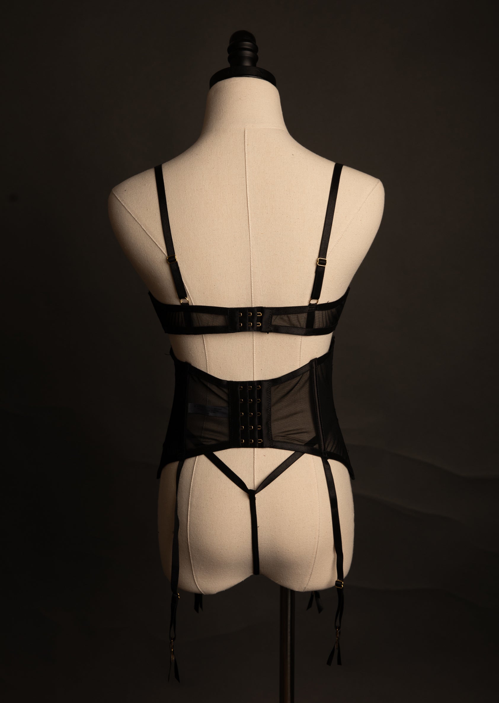 Esmeralda Garter Set in Black