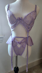Lavendula Lace Garter Set image 11