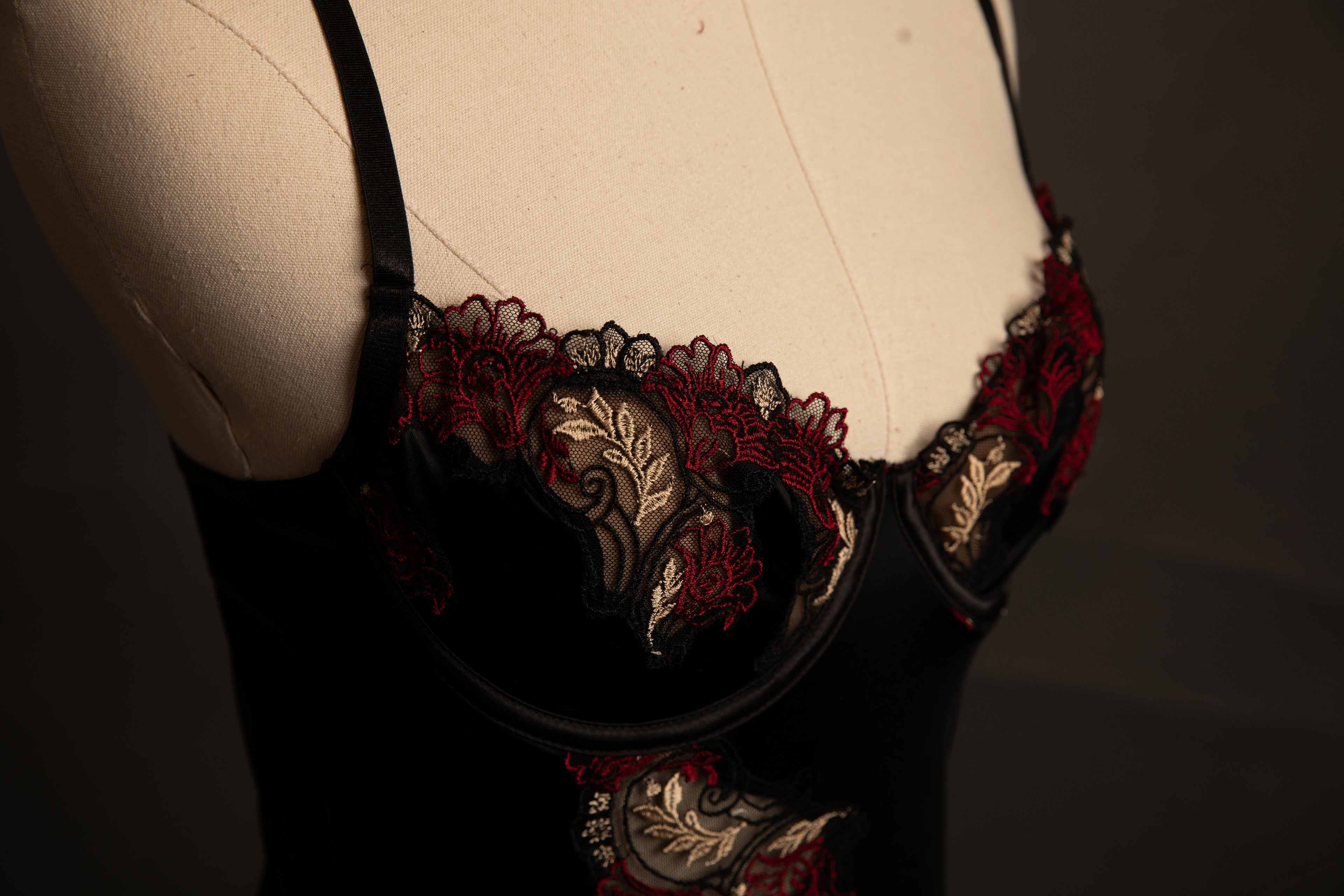 Esmeralda Chemise in Black