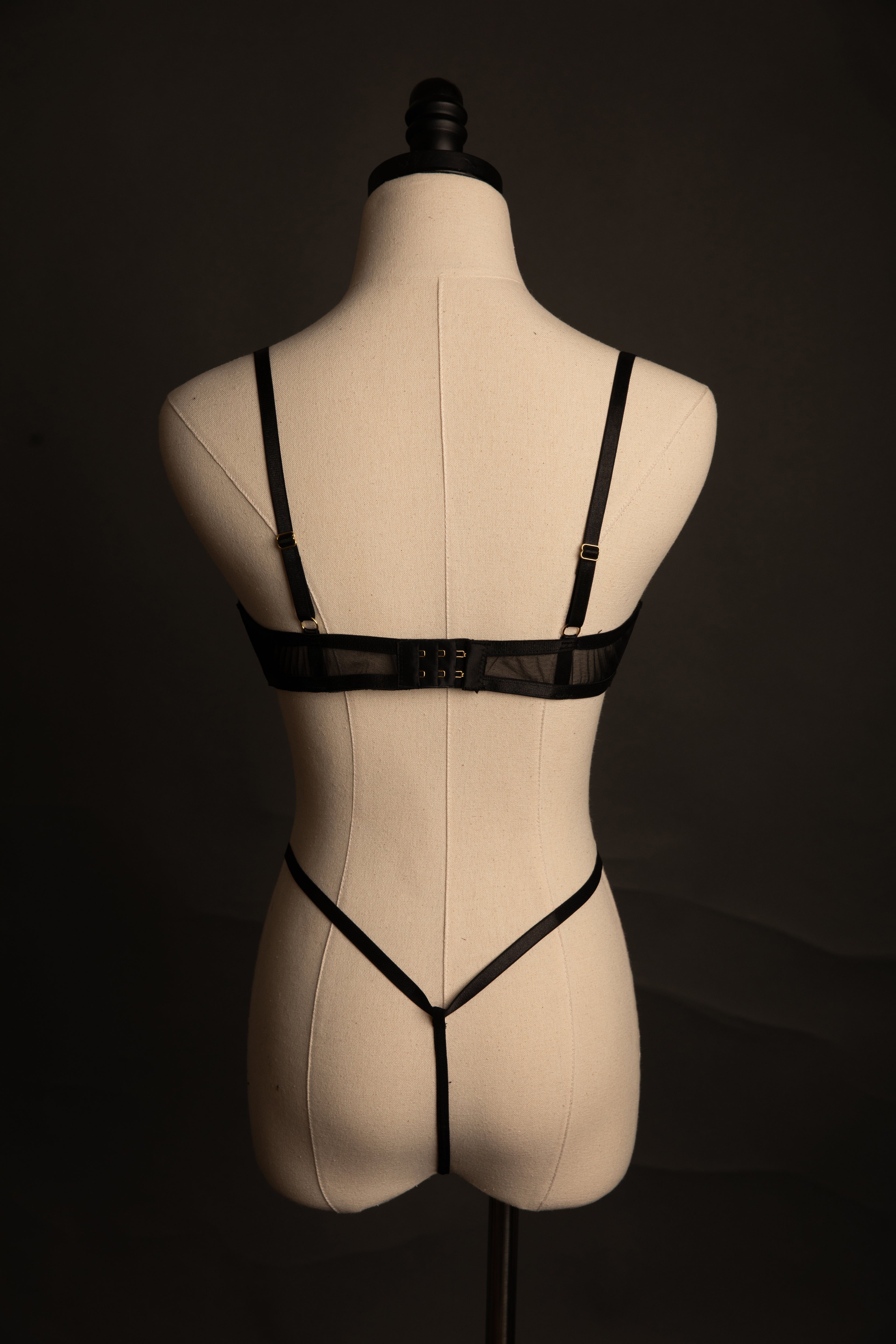 Esmeralda Garter Set in Black