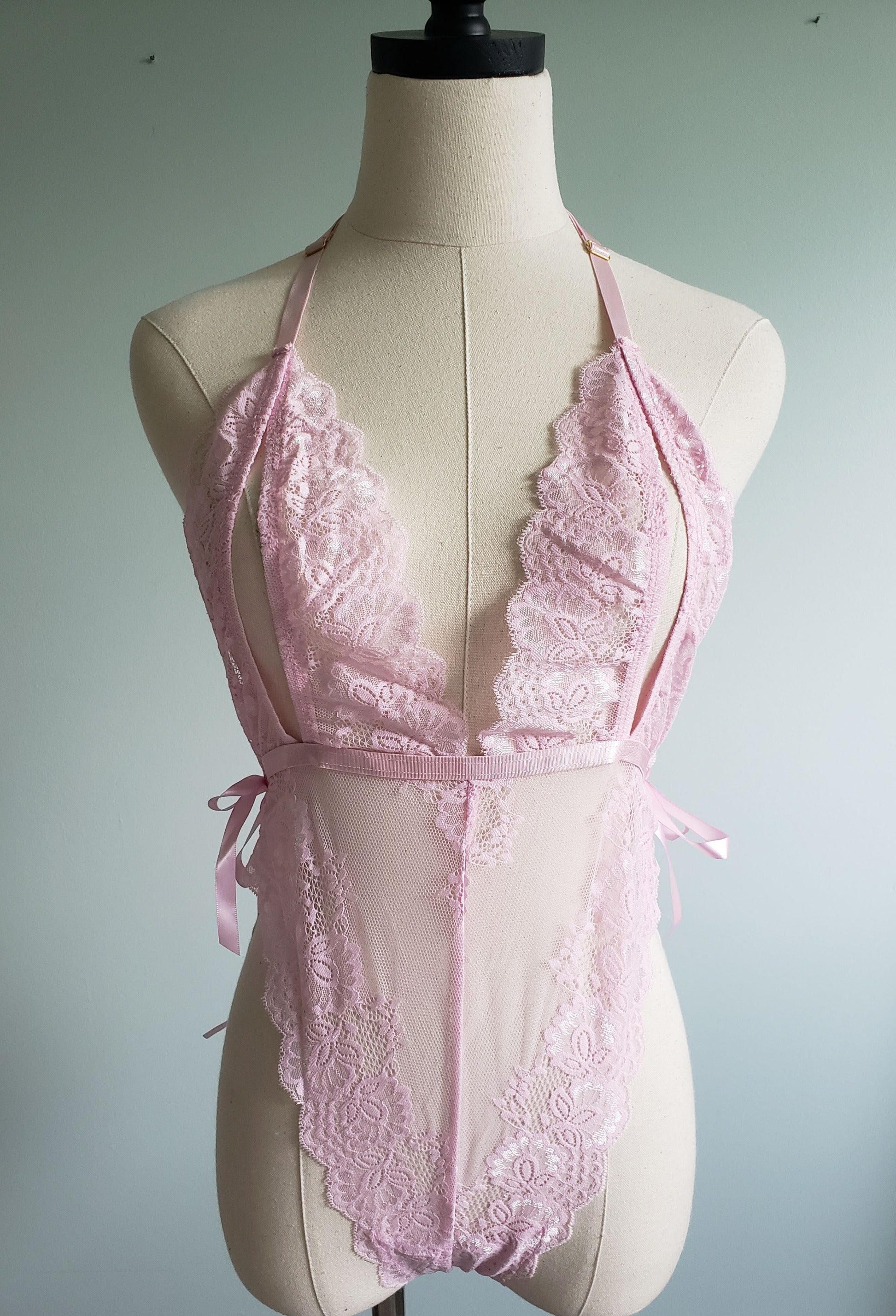 Lace Open Cup Teddy in Blush Pink- Diva Plus image 0