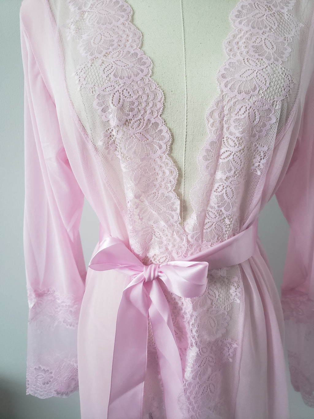 Lace and Mesh Robe with Panty in Blush Pink image 9