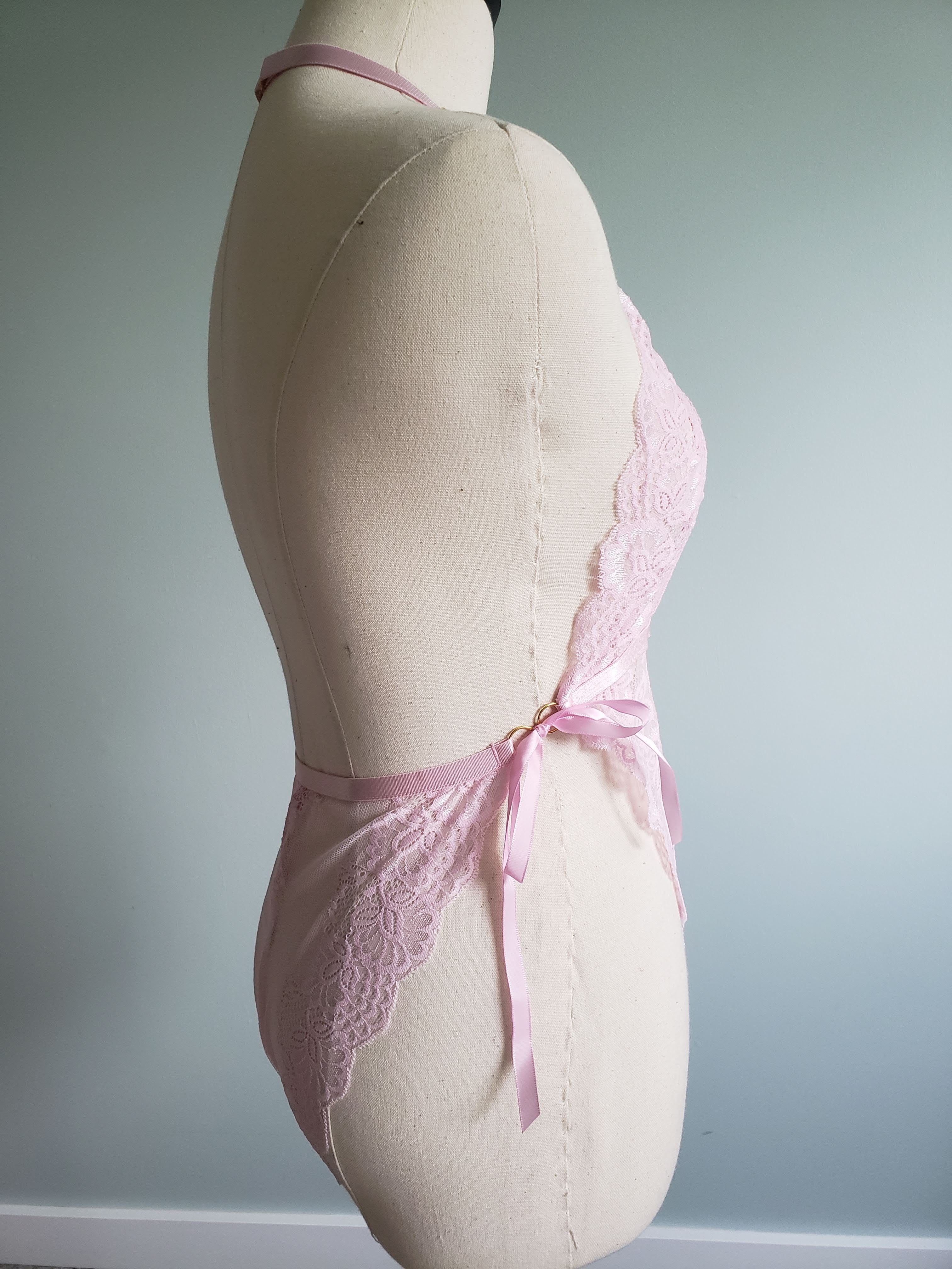 Lace Open Cup Teddy in Blush Pink- Diva Plus image 3