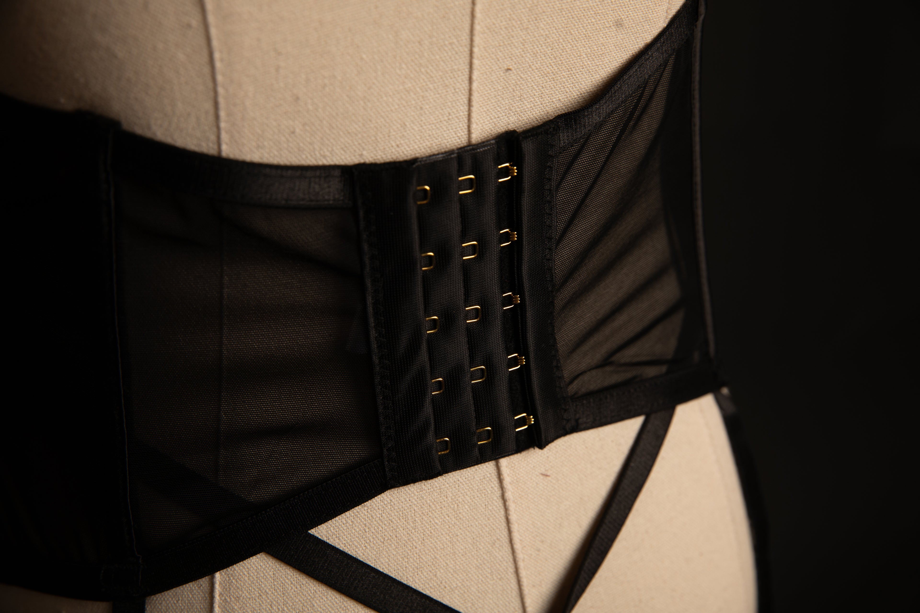 Esmeralda Garter Set in Black