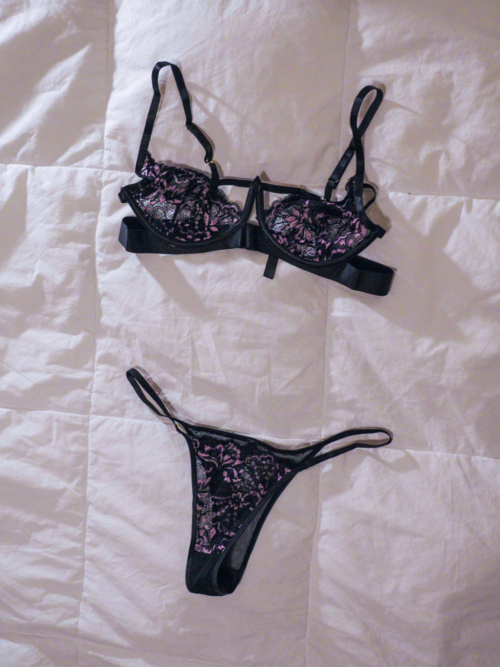 Riley Garter Set